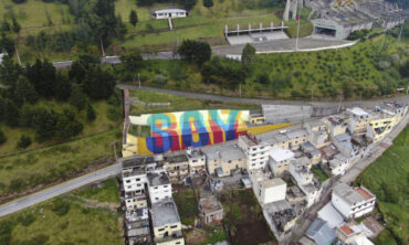 SOY RAÍZ Art Intervention by Boa Mistura, Quito 2022